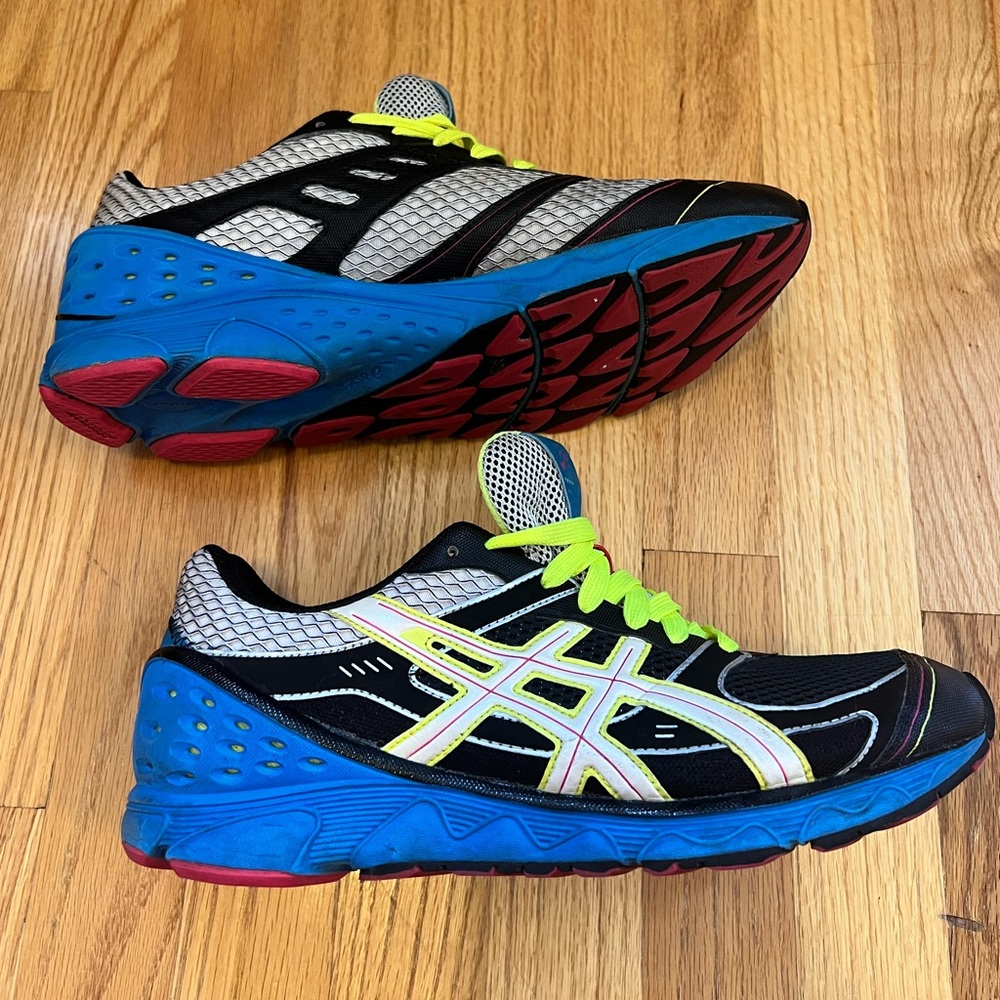 ASICS Gel Hikari: Men’s 10